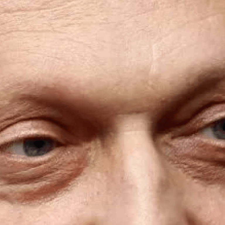 Угадайте знаменитость по глазам