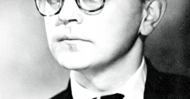 Назовите советских актеров на фотографиях в молодости