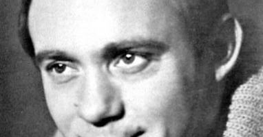 Назовите советских актеров на фотографиях в молодости